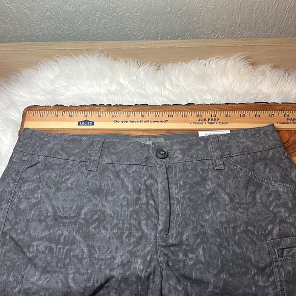 Eddie Bauer Women's Dark Smoke Mid Waisted Slightly Curvy Gray Shorts - Picture 14 of 16